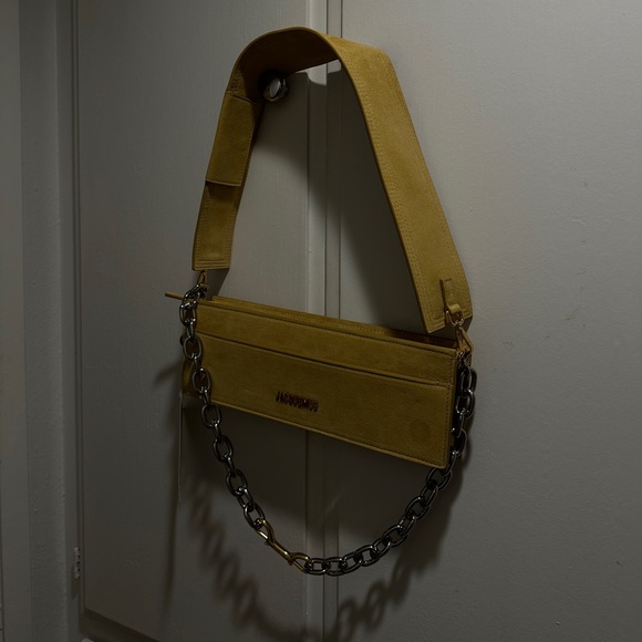 Jacquemus Le CiuCiu Suede Chain Bag - Picture 8 of 8